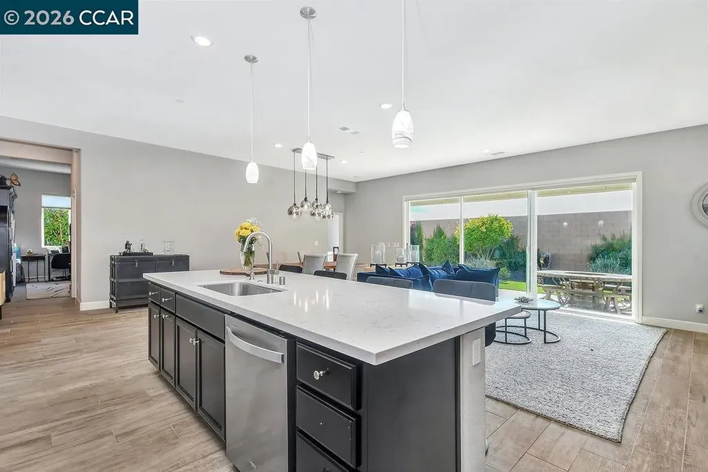 208 Chinook Drive Brentwood CA 94513