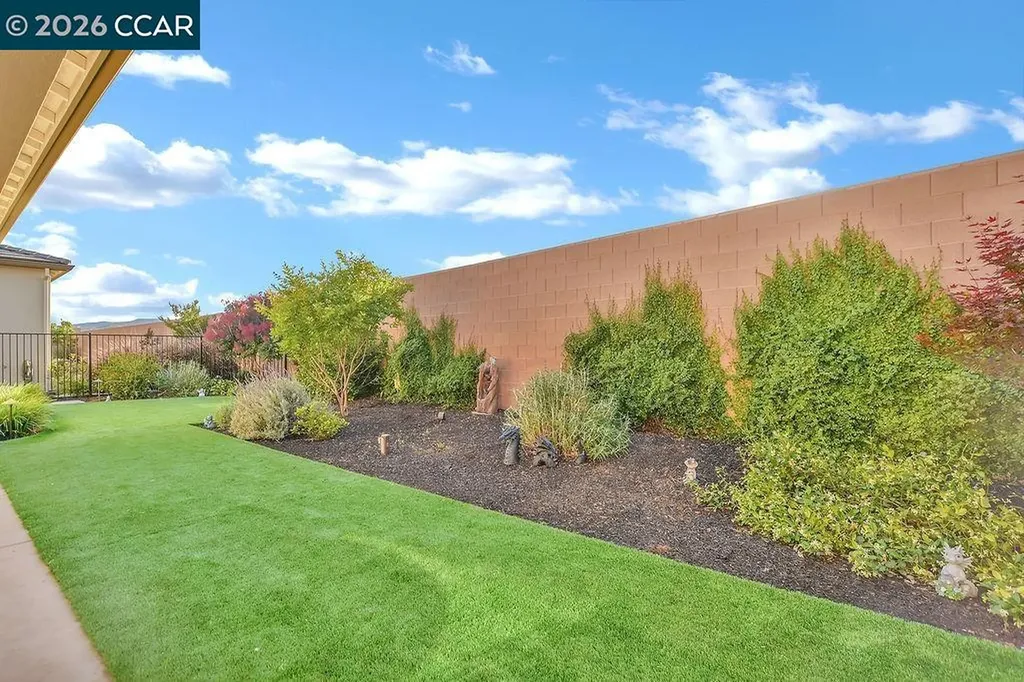 208 Chinook Drive Brentwood CA 94513