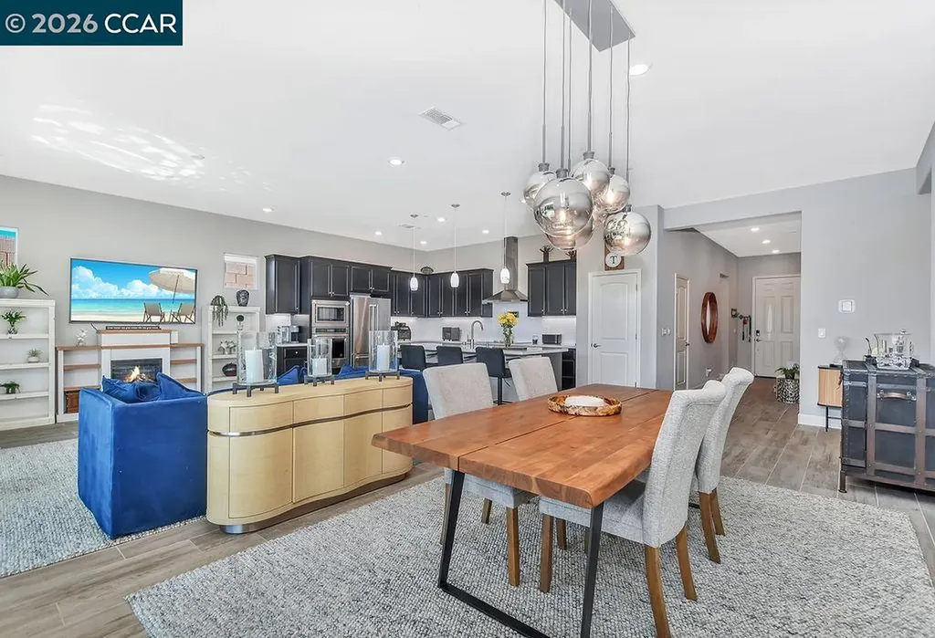 208 Chinook Drive Brentwood CA 94513