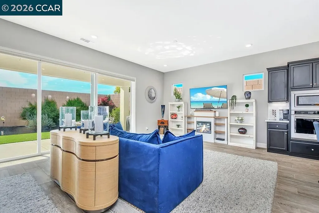 208 Chinook Drive Brentwood CA 94513