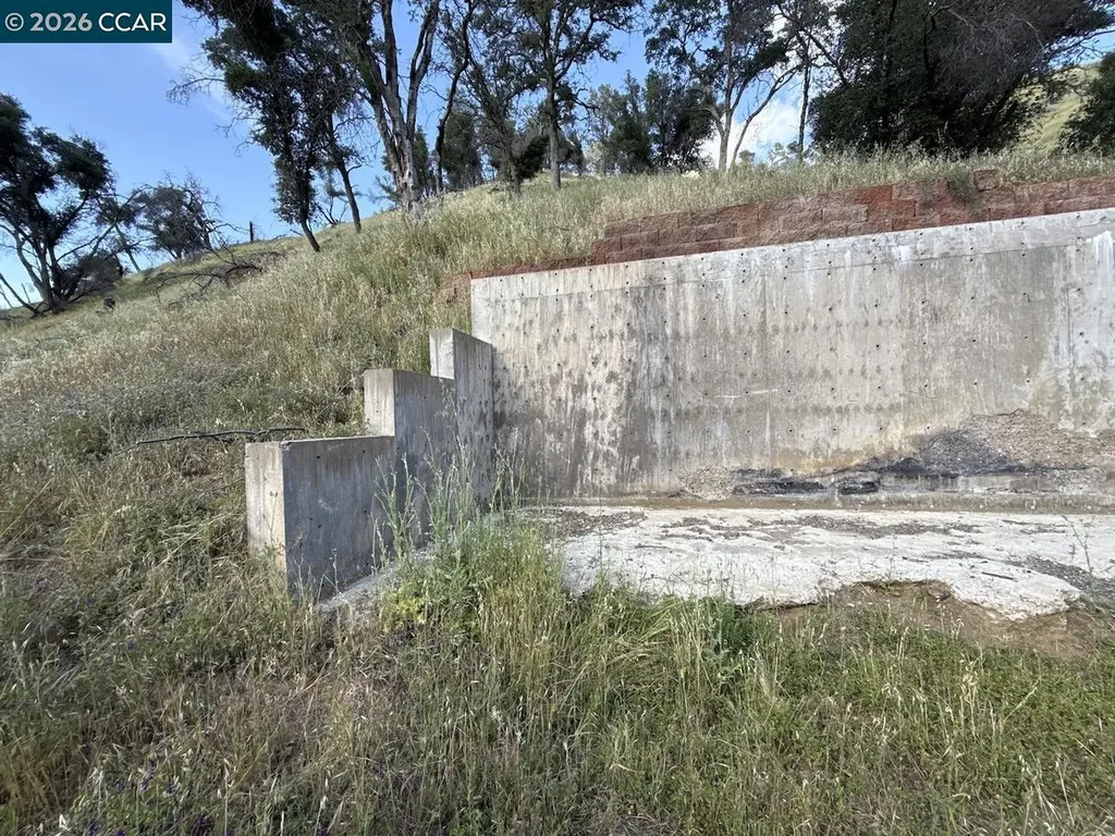 1090 Arroyo Grande Drive Napa CA 94558
