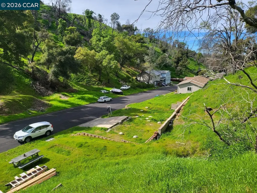 1090 Arroyo Grande Drive Napa CA 94558
