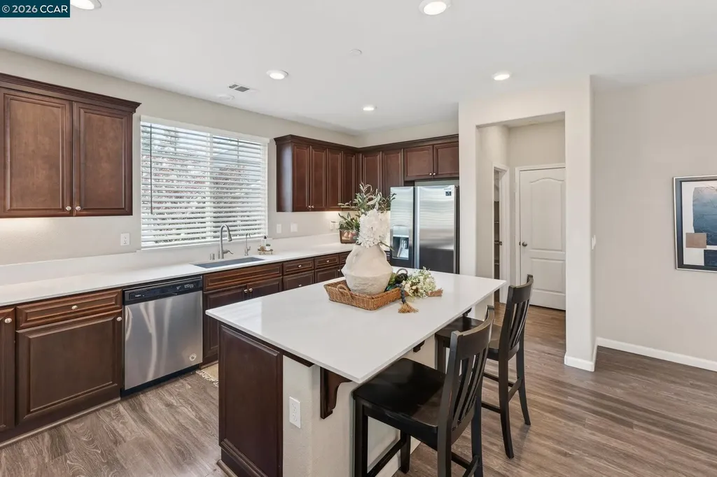 24552 Autumn Mist Way Hayward CA 94544