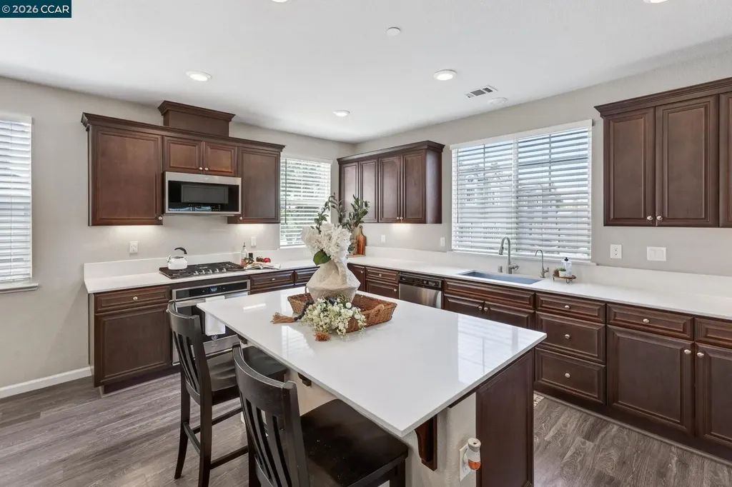 24552 Autumn Mist Way Hayward CA 94544