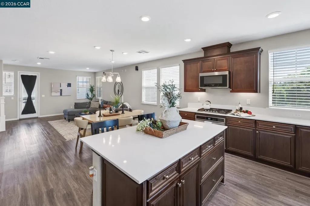 24552 Autumn Mist Way Hayward CA 94544