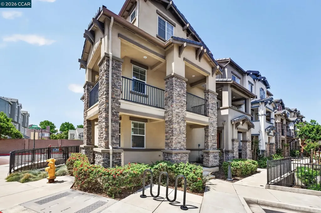 24552 Autumn Mist Way Hayward CA 94544