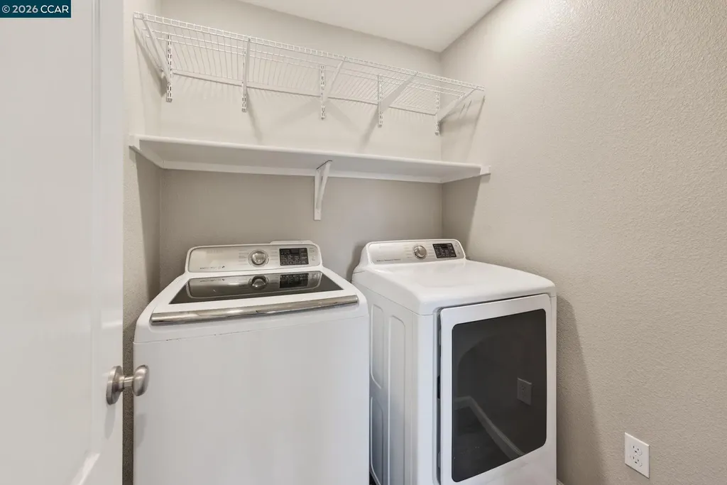 24552 Autumn Mist Way Hayward CA 94544