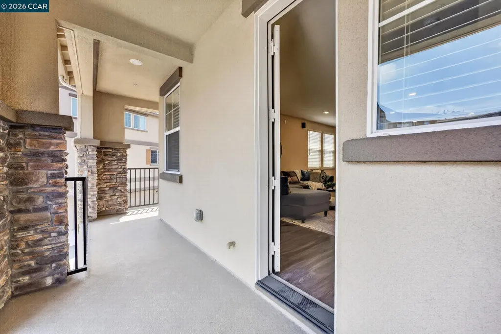 24552 Autumn Mist Way Hayward CA 94544