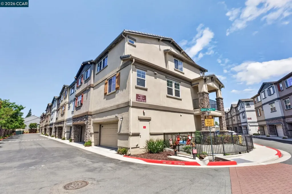 24552 Autumn Mist Way Hayward CA 94544