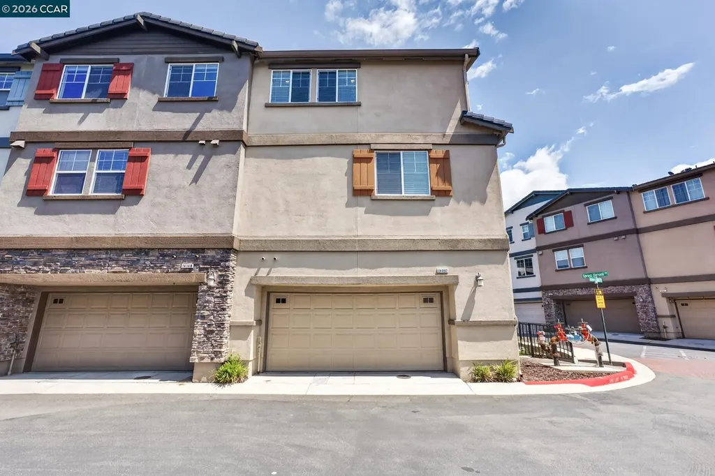 24552 Autumn Mist Way Hayward CA 94544