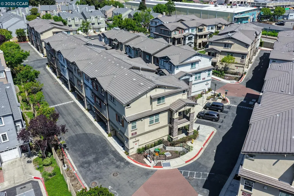 24552 Autumn Mist Way Hayward CA 94544