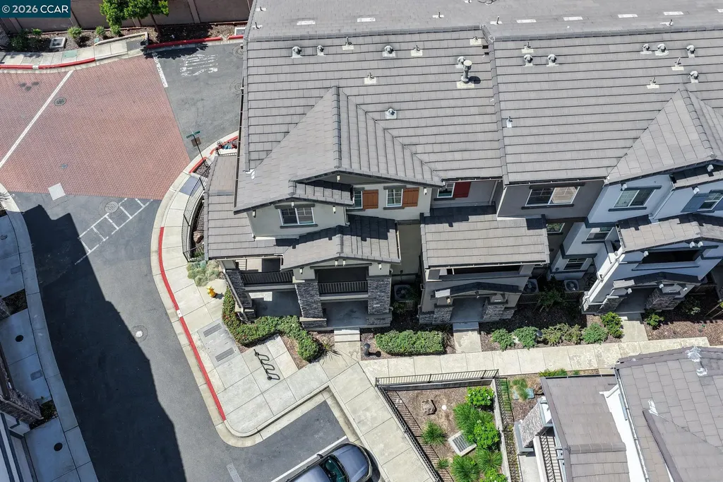 24552 Autumn Mist Way Hayward CA 94544