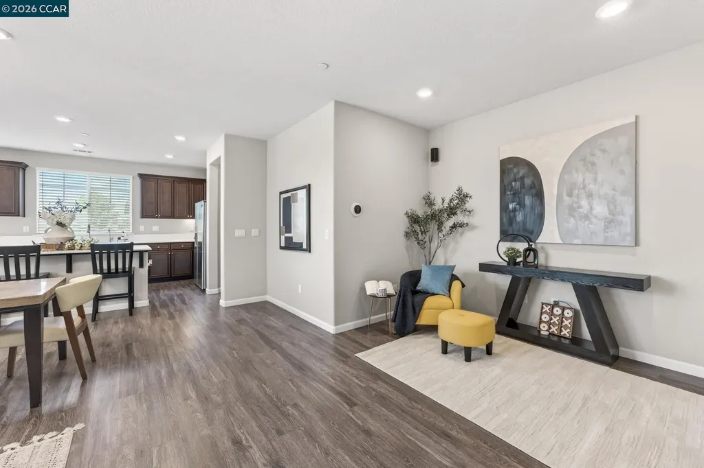 24552 Autumn Mist Way Hayward CA 94544