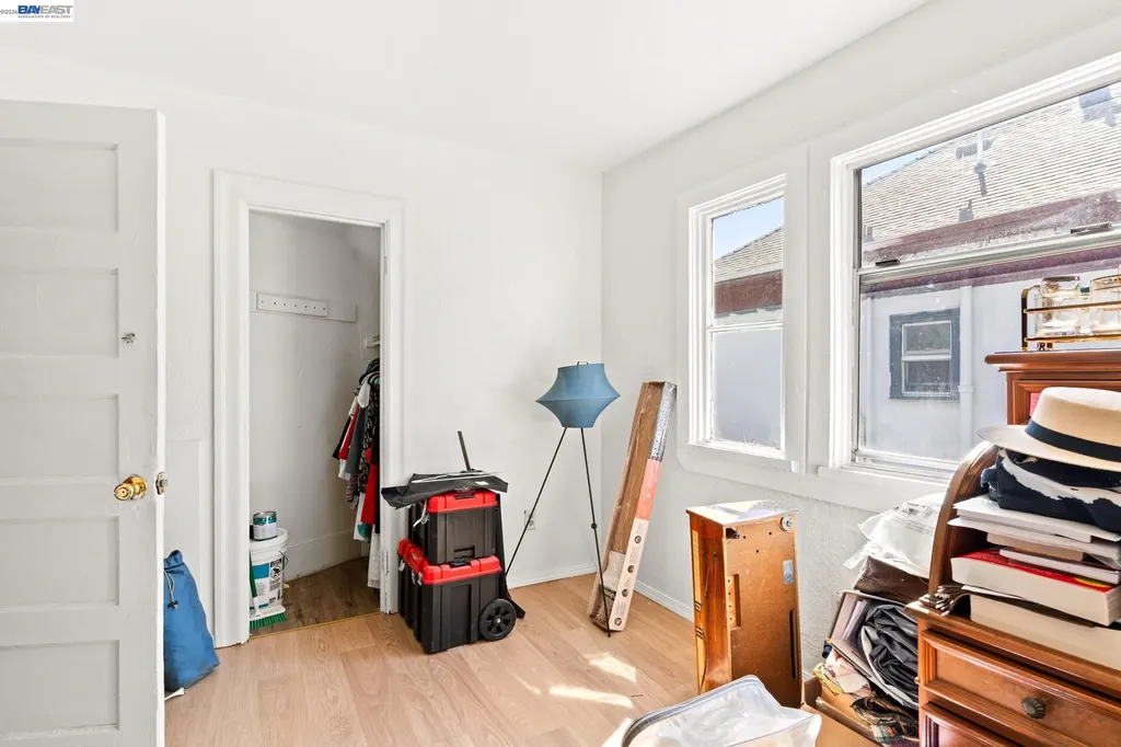 3856 West Street Oakland CA 94608