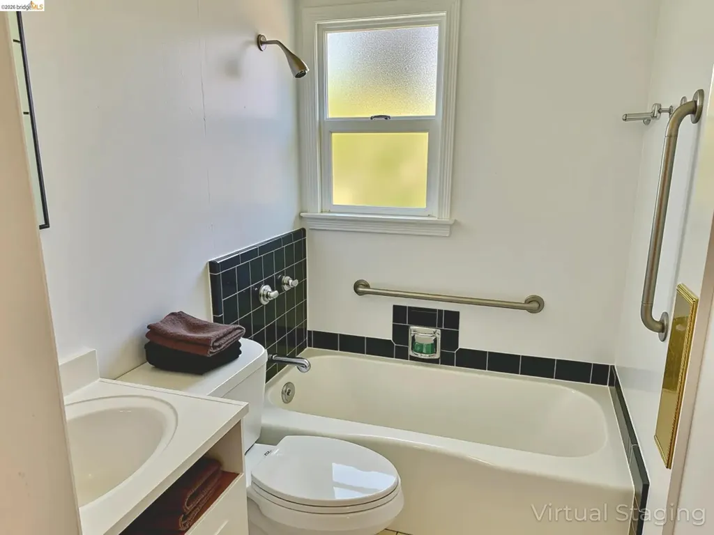 1028 61st Street Oakland CA 94608