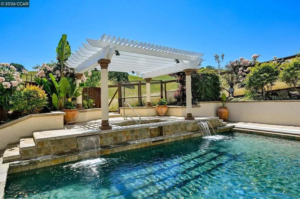 950 Maplegate Court Concord CA 94521