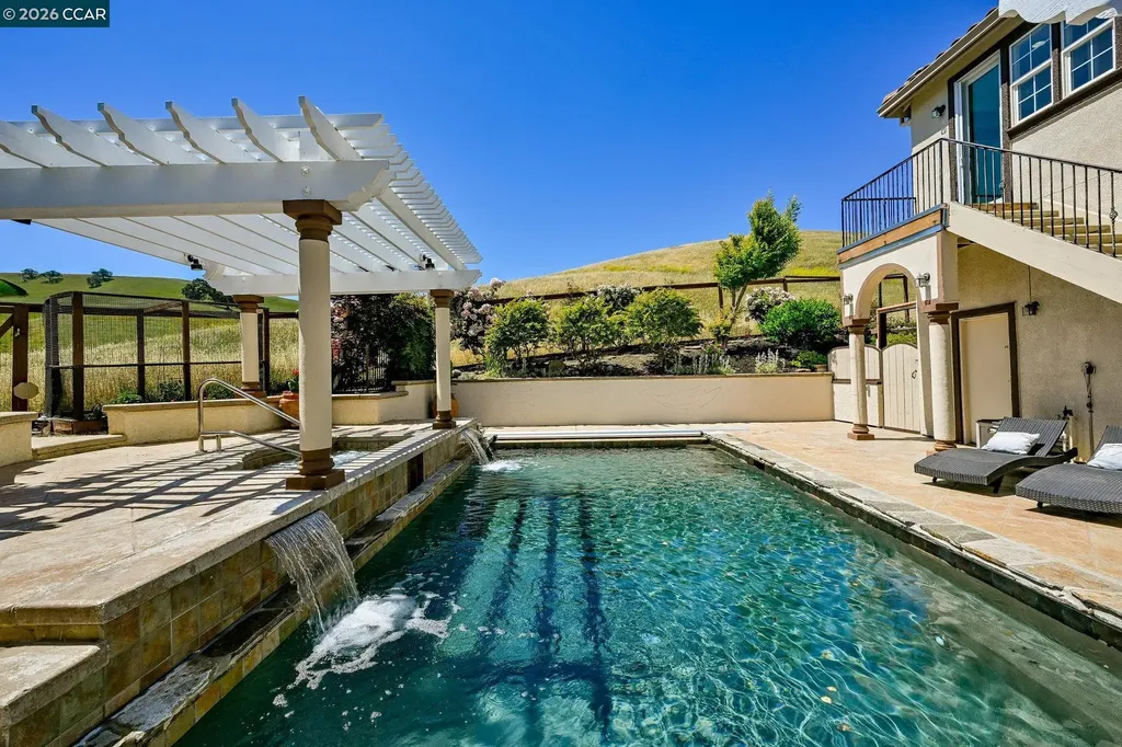 950 Maplegate Court Concord CA 94521