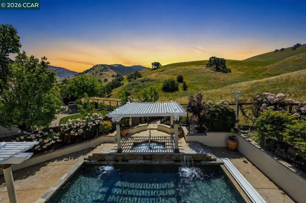 950 Maplegate Court Concord CA 94521