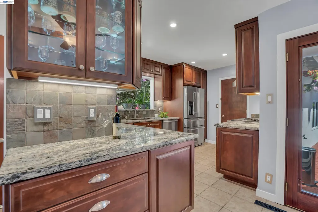 18419 Clifton Way Castro Valley CA 94546