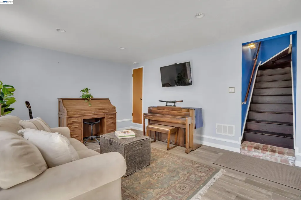 18419 Clifton Way Castro Valley CA 94546