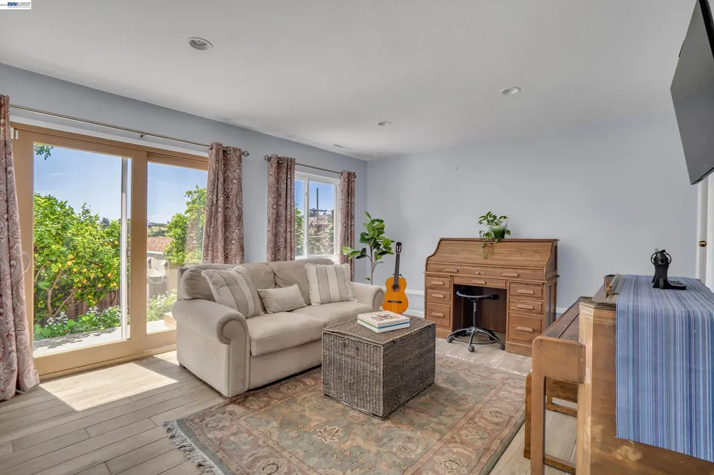 18419 Clifton Way Castro Valley CA 94546