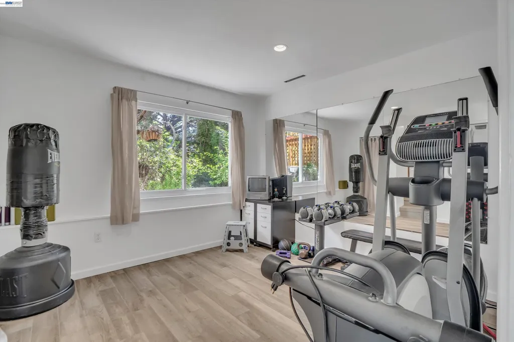 18419 Clifton Way Castro Valley CA 94546