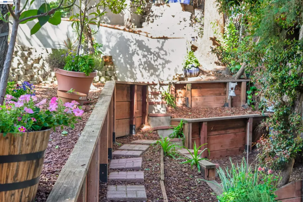 18419 Clifton Way Castro Valley CA 94546