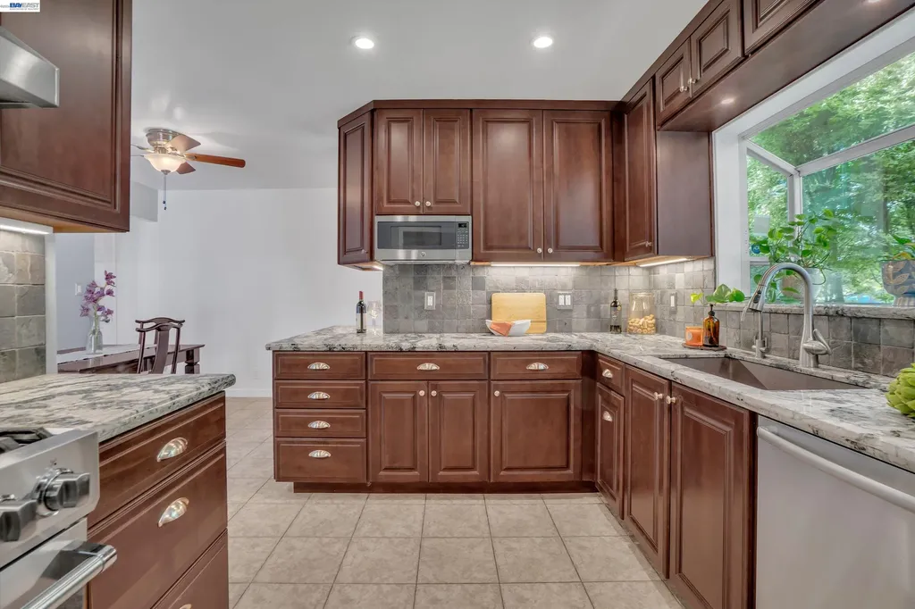 18419 Clifton Way Castro Valley CA 94546