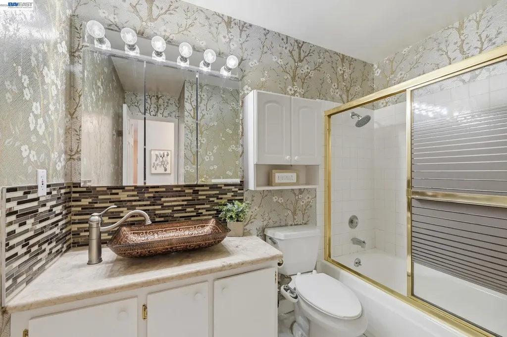 1510 E St # 23 Hayward CA 94541
