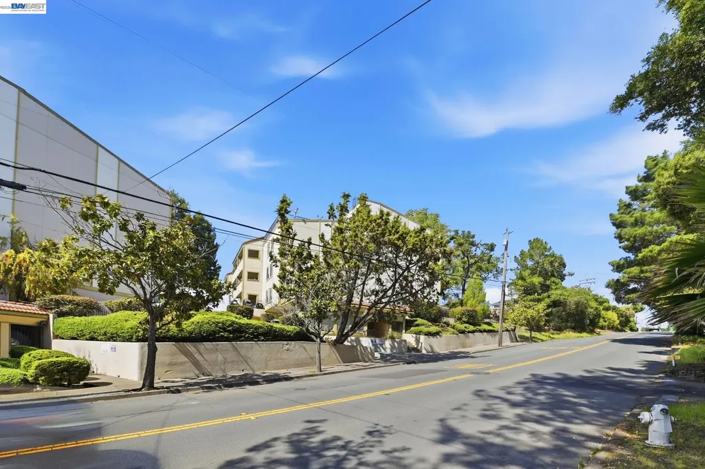 1510 E St # 23 Hayward CA 94541
