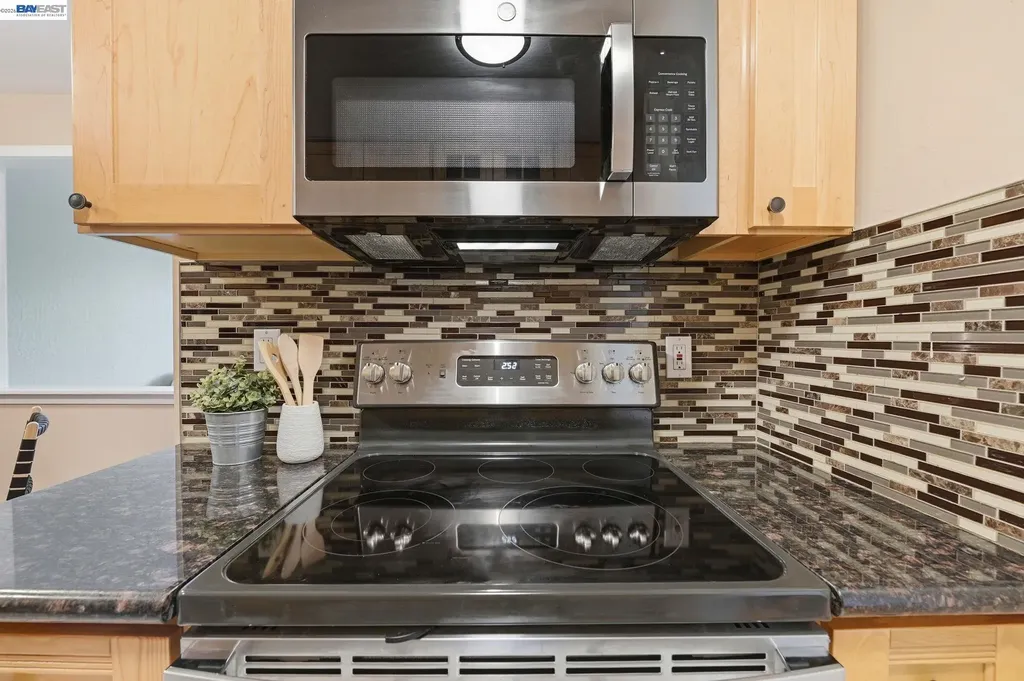 1510 E St # 23 Hayward CA 94541