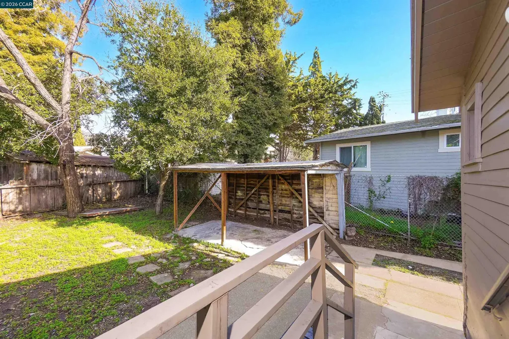 2596 Macarthur Boulevard Oakland CA 94602