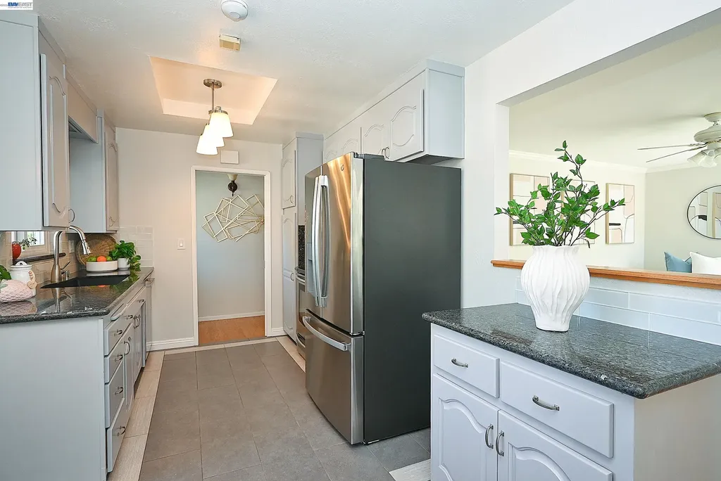 5332 Selma Avenue Fremont CA 94536