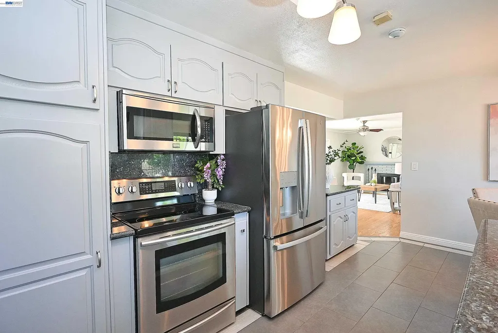 5332 Selma Avenue Fremont CA 94536