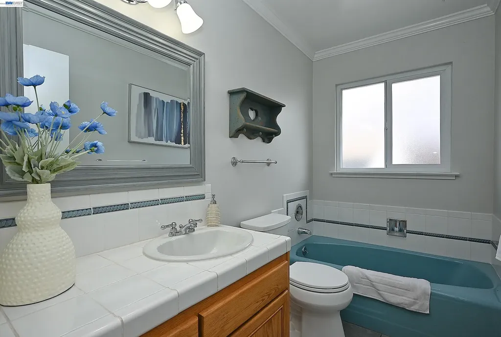5332 Selma Avenue Fremont CA 94536