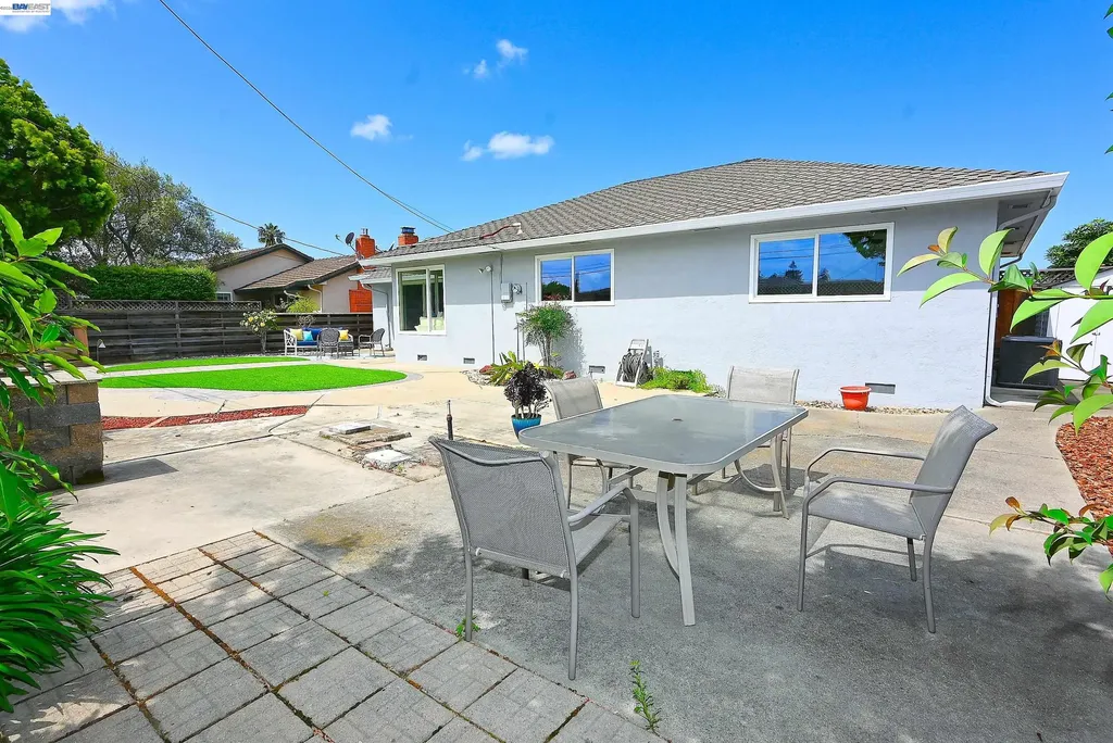 5332 Selma Avenue Fremont CA 94536