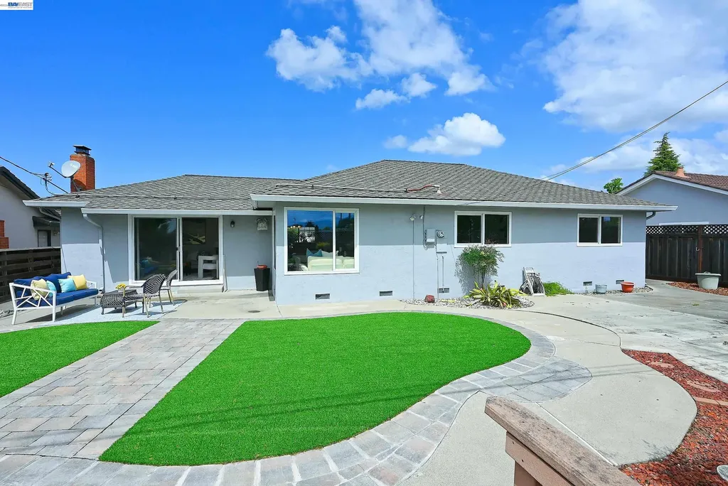 5332 Selma Avenue Fremont CA 94536