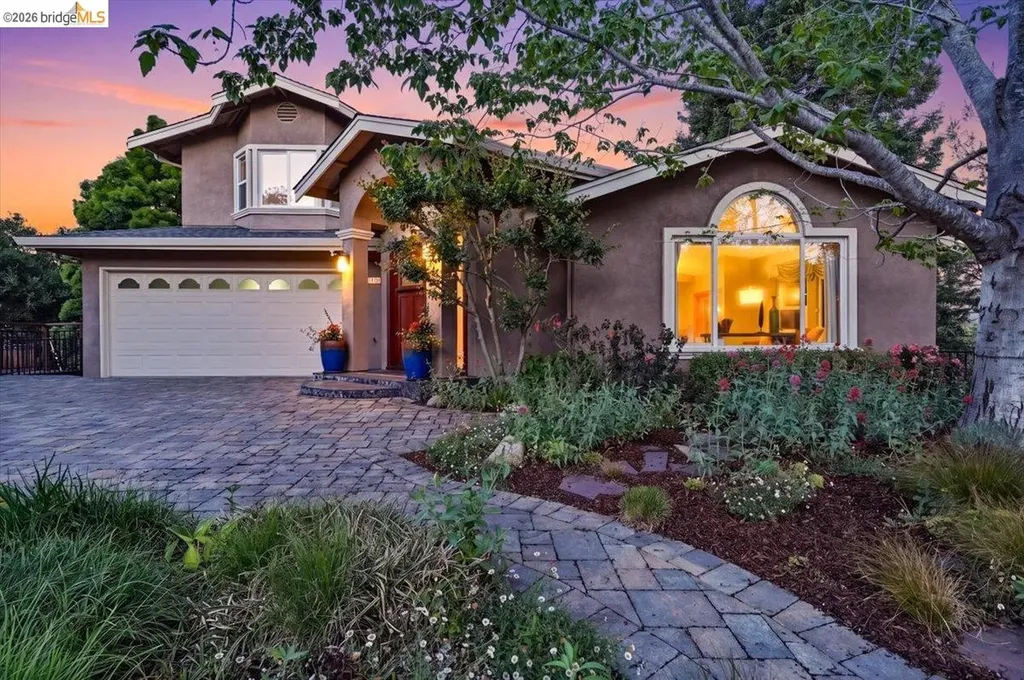 18100 De Souza Place Castro Valley CA 94546