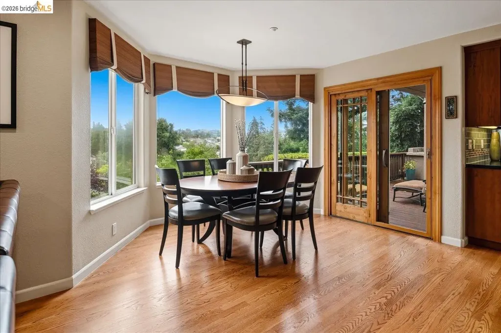 18100 De Souza Place Castro Valley CA 94546