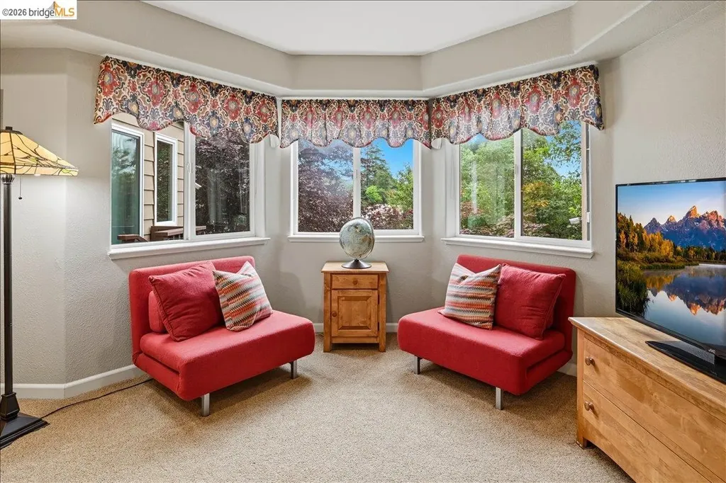 18100 De Souza Place Castro Valley CA 94546