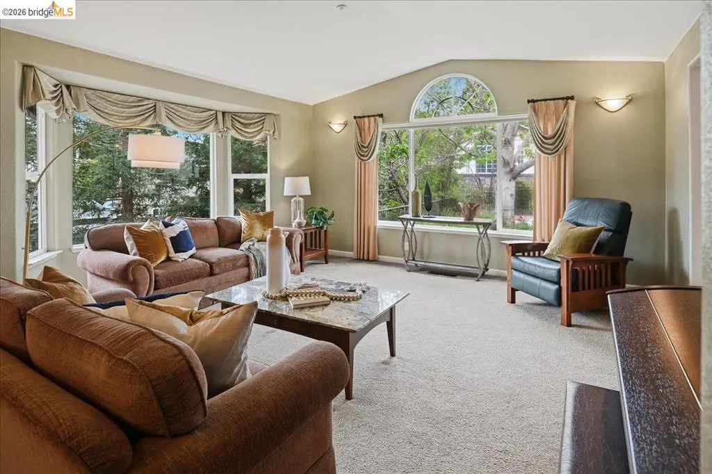 18100 De Souza Place Castro Valley CA 94546