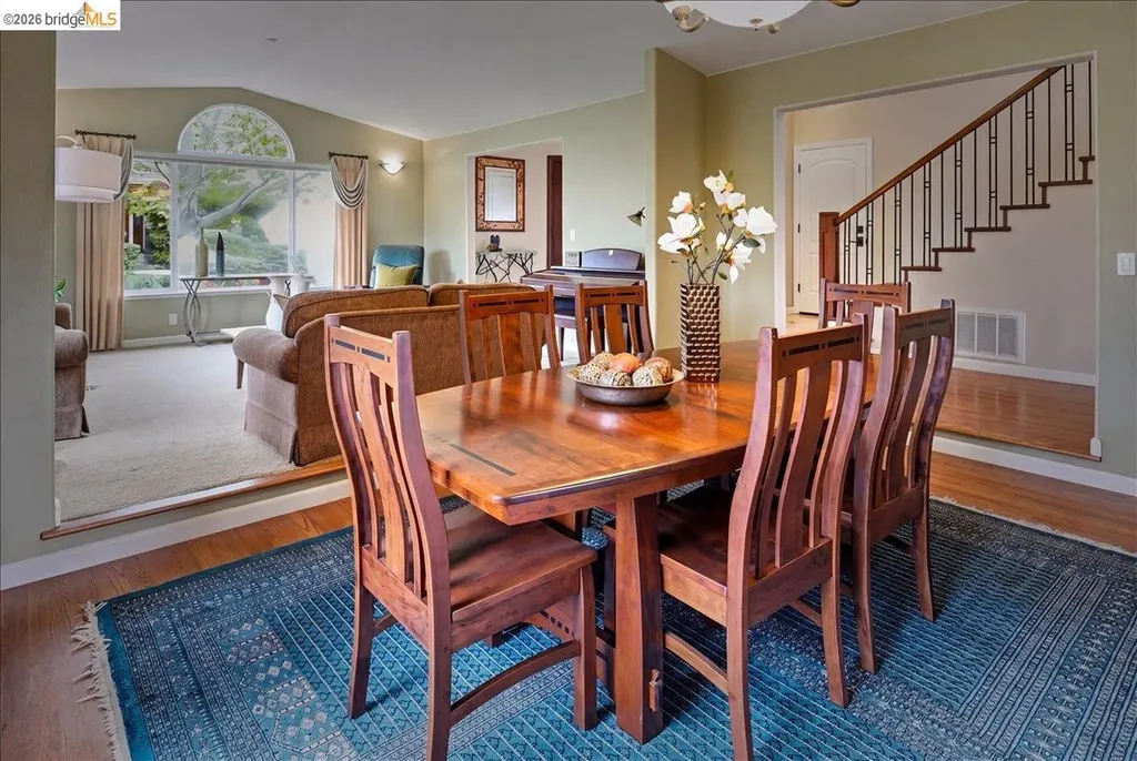 18100 De Souza Place Castro Valley CA 94546