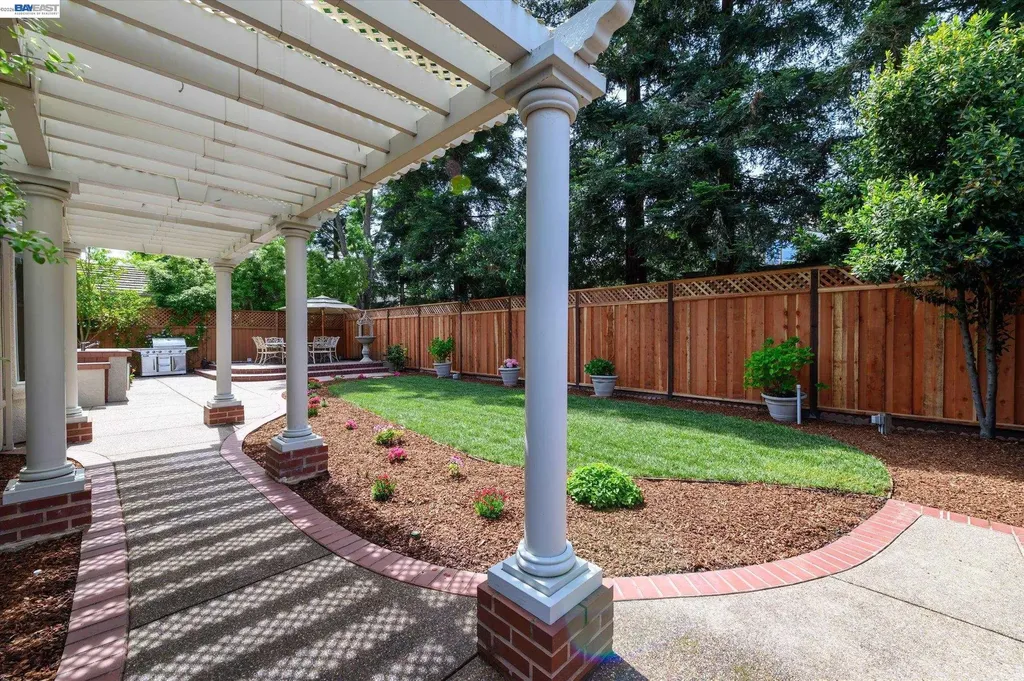 2057 Calle Ricardo Pleasanton CA 94566