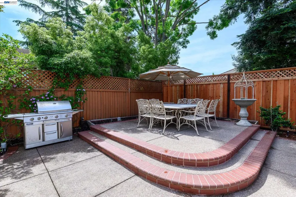 2057 Calle Ricardo Pleasanton CA 94566