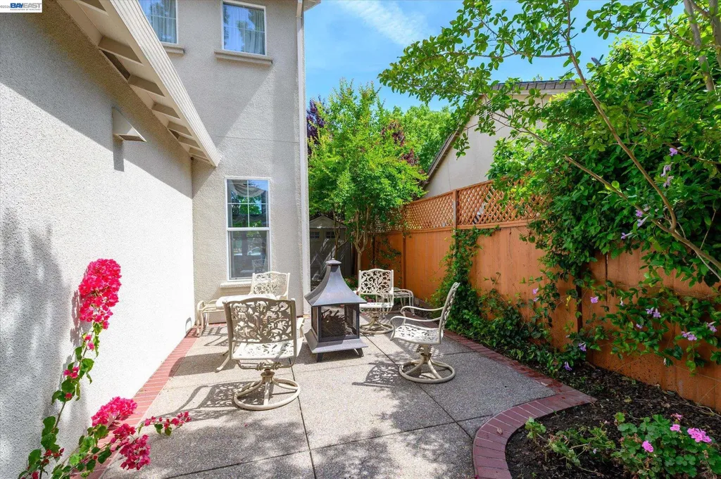 2057 Calle Ricardo Pleasanton CA 94566
