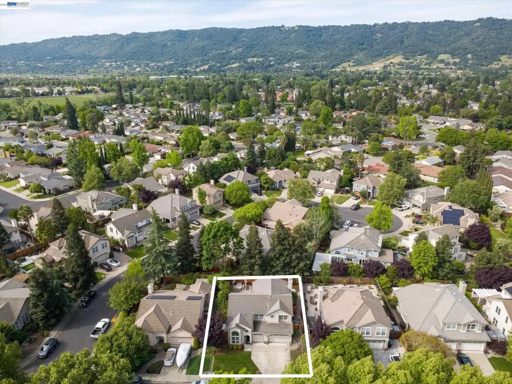 2057 Calle Ricardo Pleasanton CA 94566