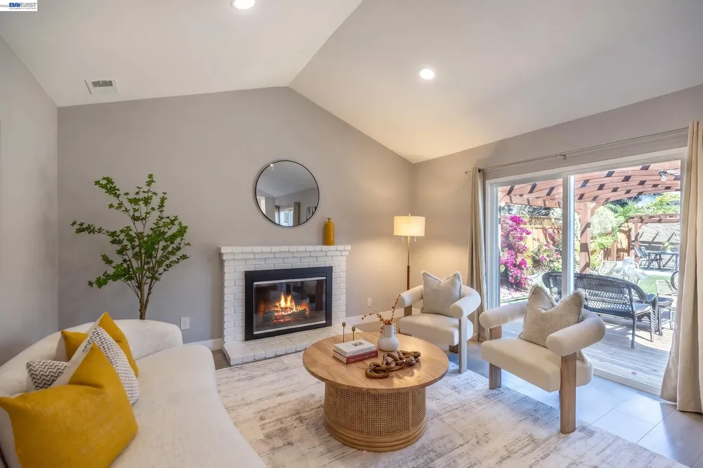 38475 Jacaranda Drive Newark CA 94560