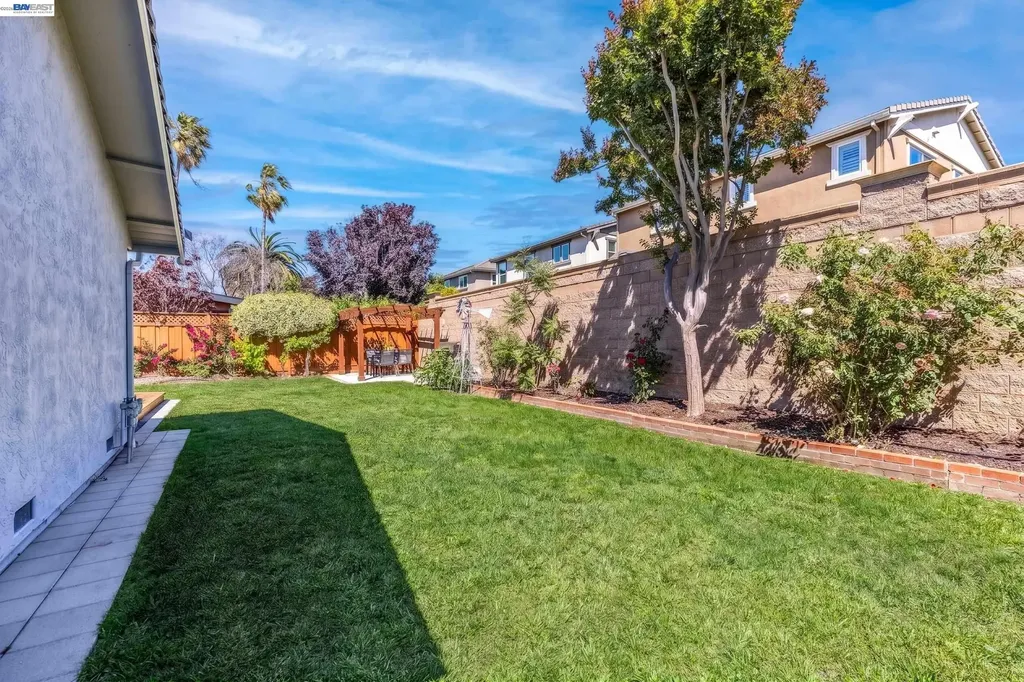 38475 Jacaranda Drive Newark CA 94560