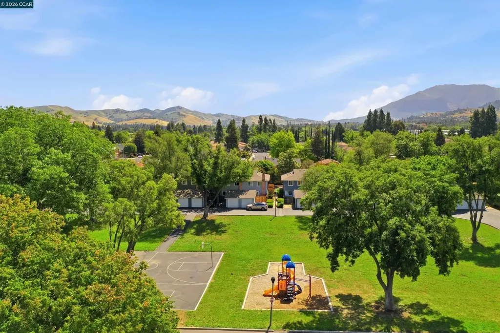 1423 Saint James Parkway Concord CA 94521