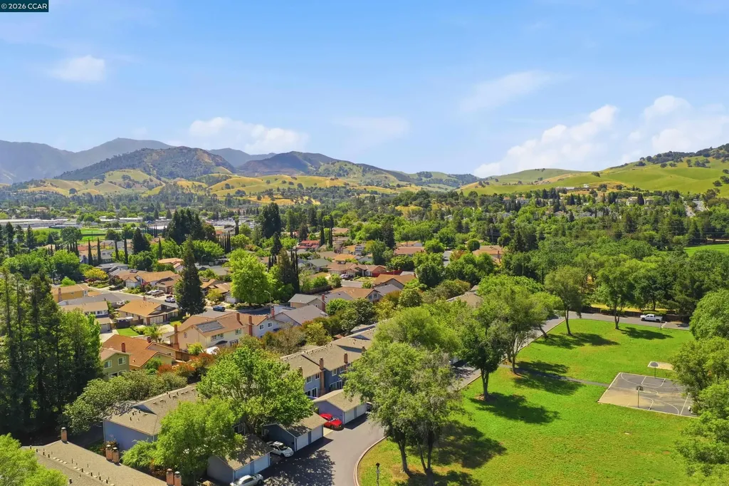 1423 Saint James Parkway Concord CA 94521